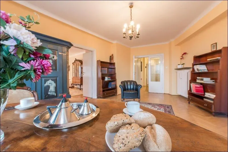 P&O Szucha Apartment Warsaw